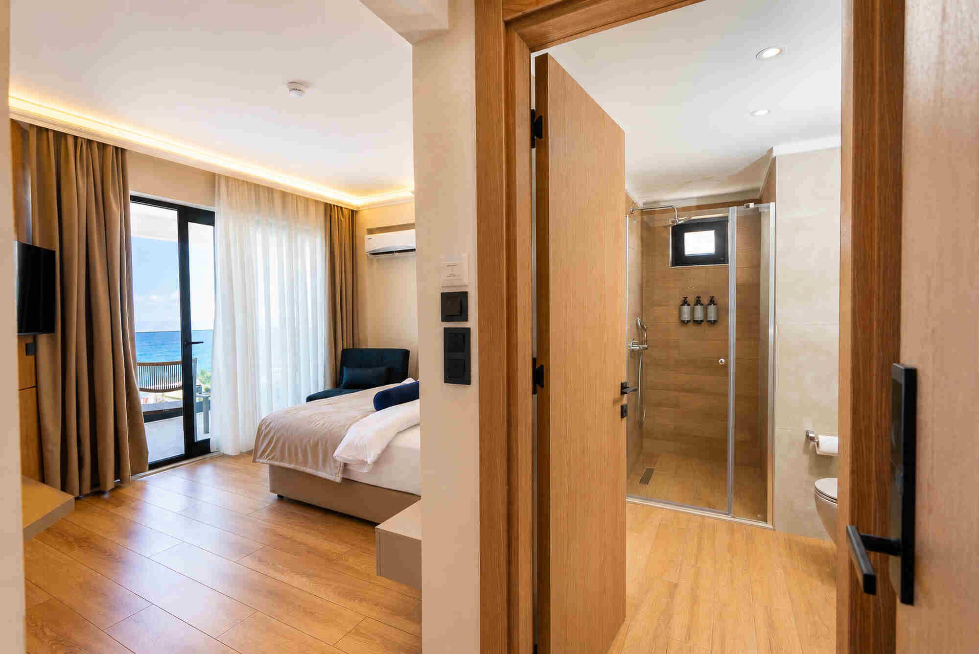 STANDARD SEA VIEW